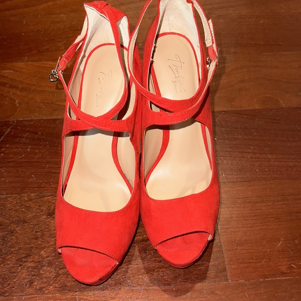 Red heals - Picture 3 of 4